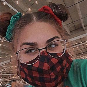 Meet your Posher, Olivia